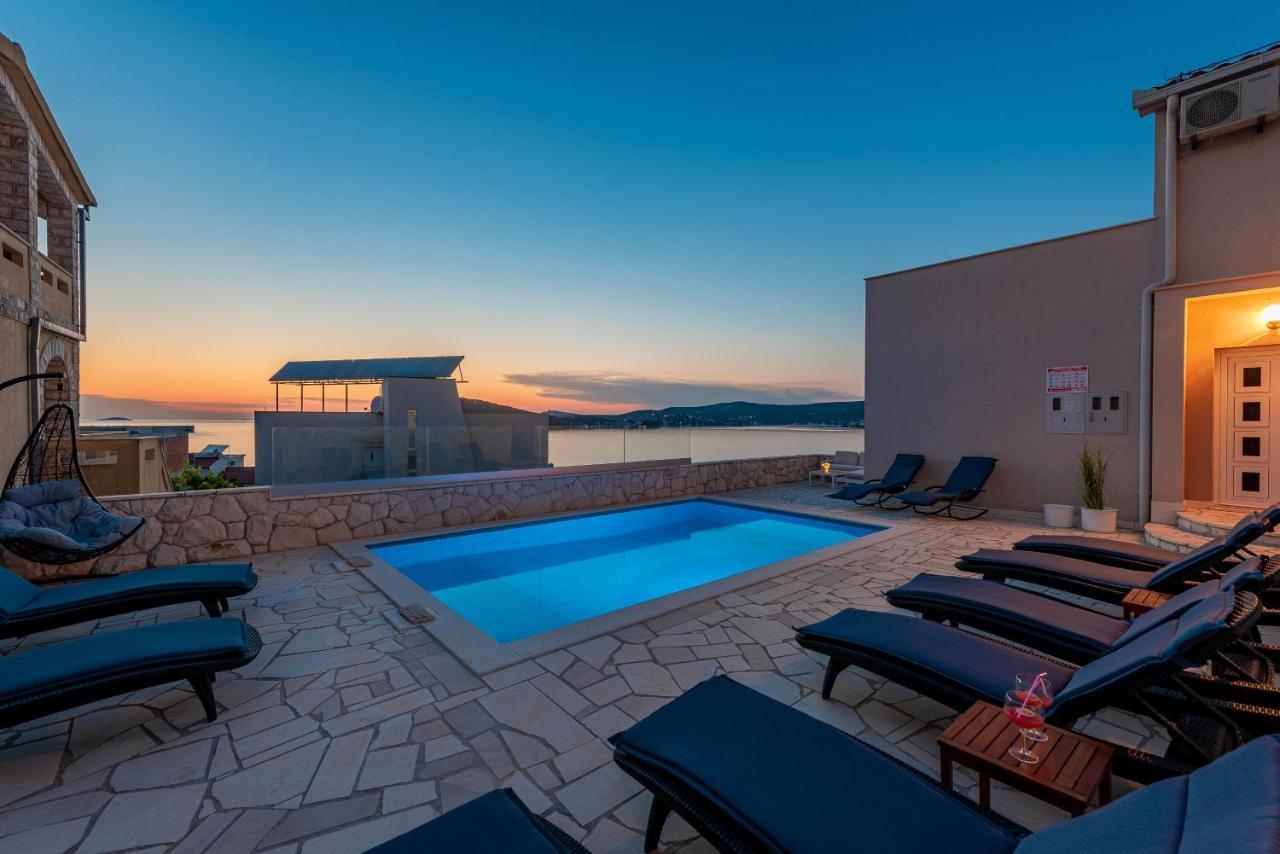 Villa Mona Apartments Ражань Экстерьер фото