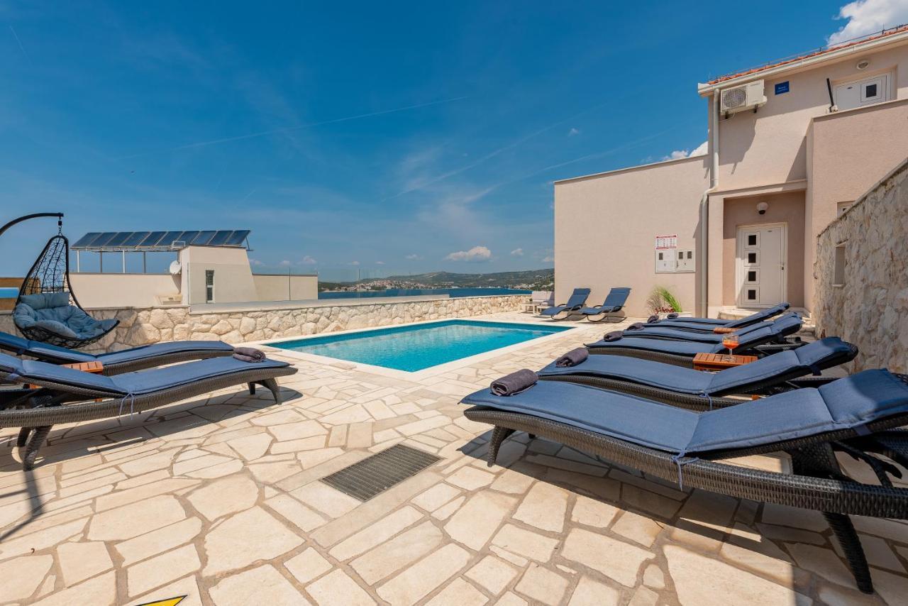 Villa Mona Apartments Ражань Экстерьер фото