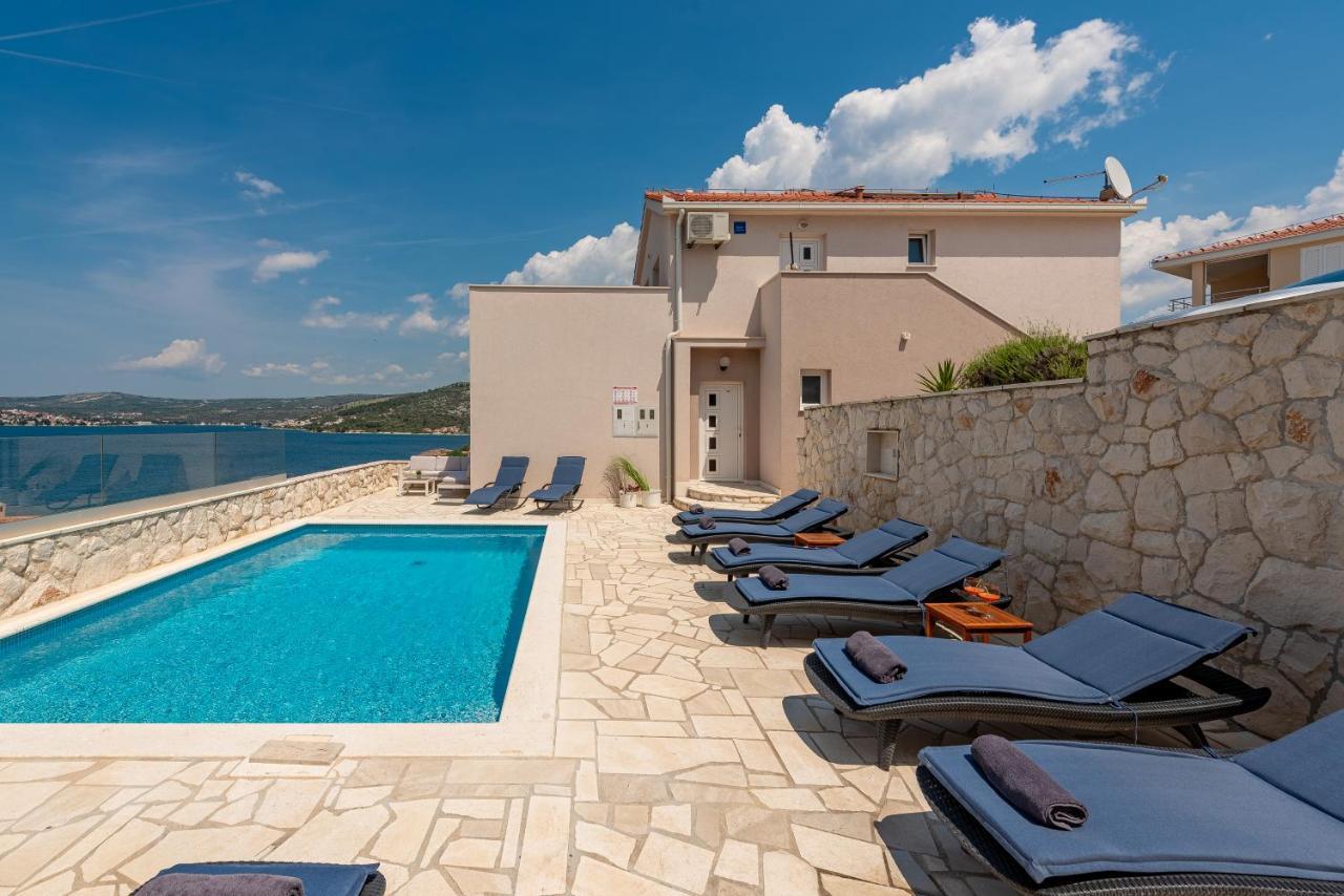 Villa Mona Apartments Ражань Экстерьер фото